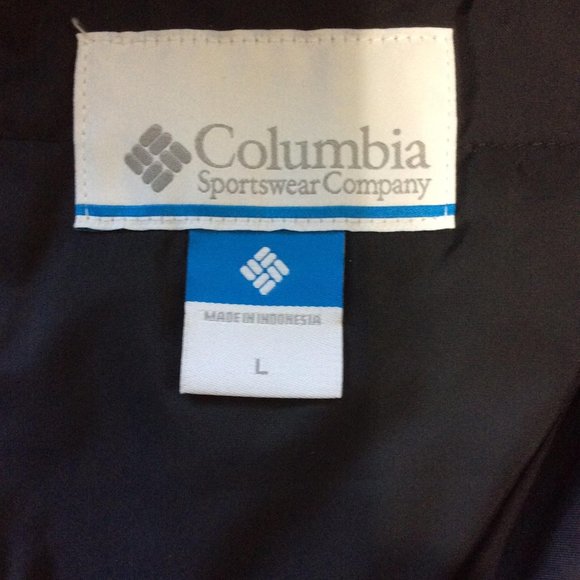 Columbia Omni-Tech Jacket - LARGE - Picture 4 of 5